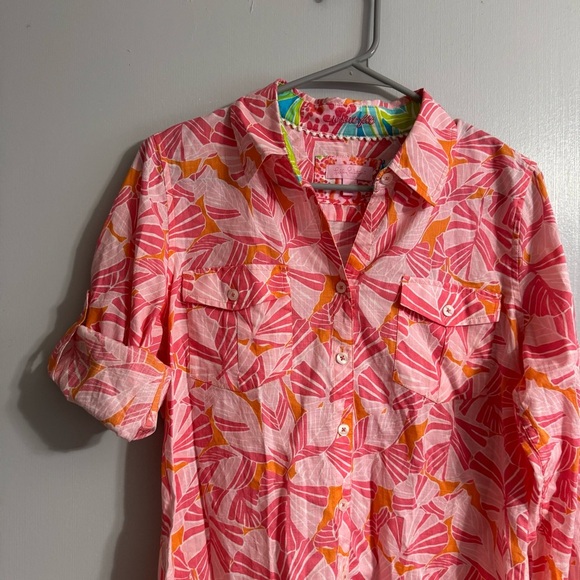 Lilly Pulitzer Resort Fit Button Down Shirt Size Small - Picture 4 of 11